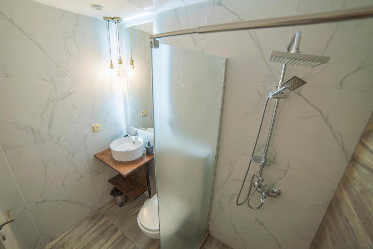 Maria Boutique Suits Budapešť Exteriér fotografie