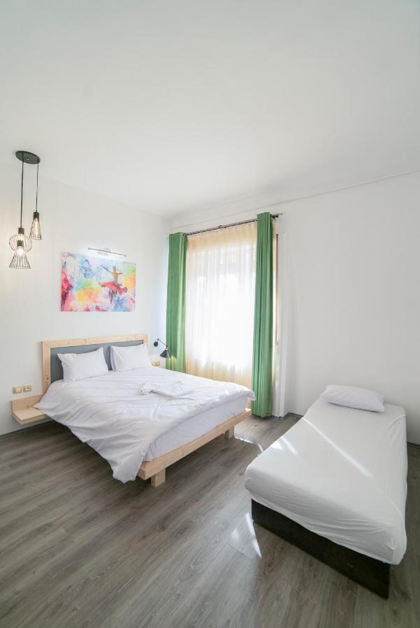 Maria Boutique Suits Budapešť Exteriér fotografie