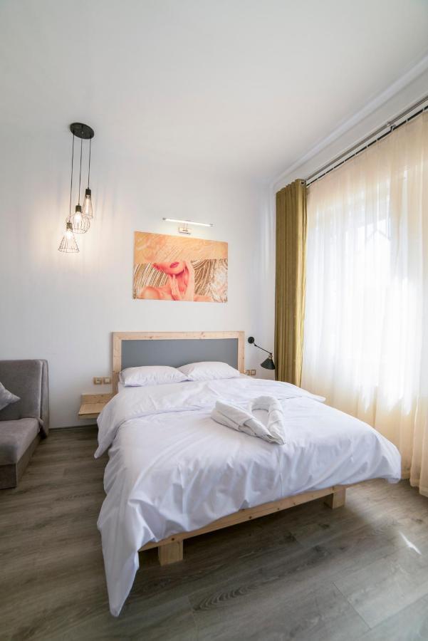 Maria Boutique Suits Budapešť Exteriér fotografie