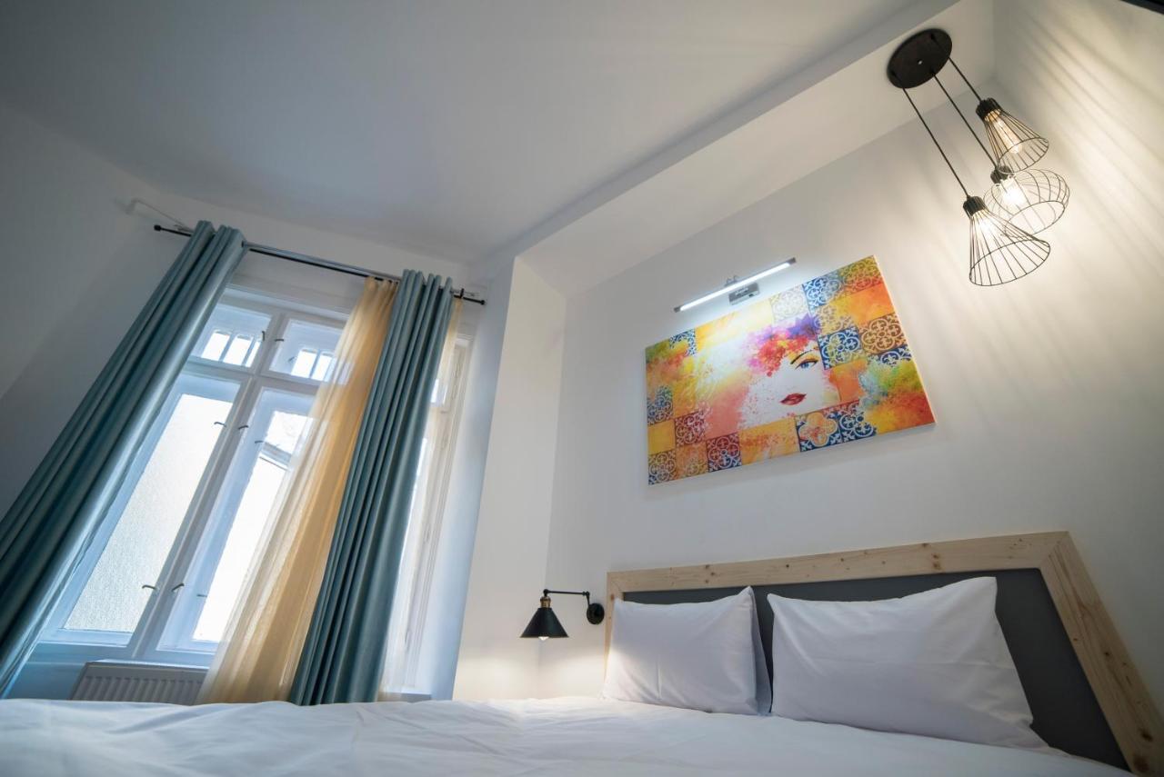Maria Boutique Suits Budapešť Exteriér fotografie