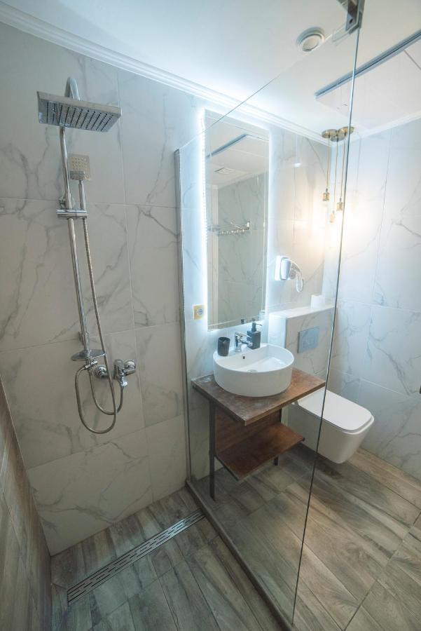 Maria Boutique Suits Budapešť Exteriér fotografie