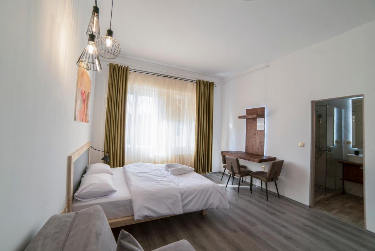 Maria Boutique Suits Budapešť Exteriér fotografie