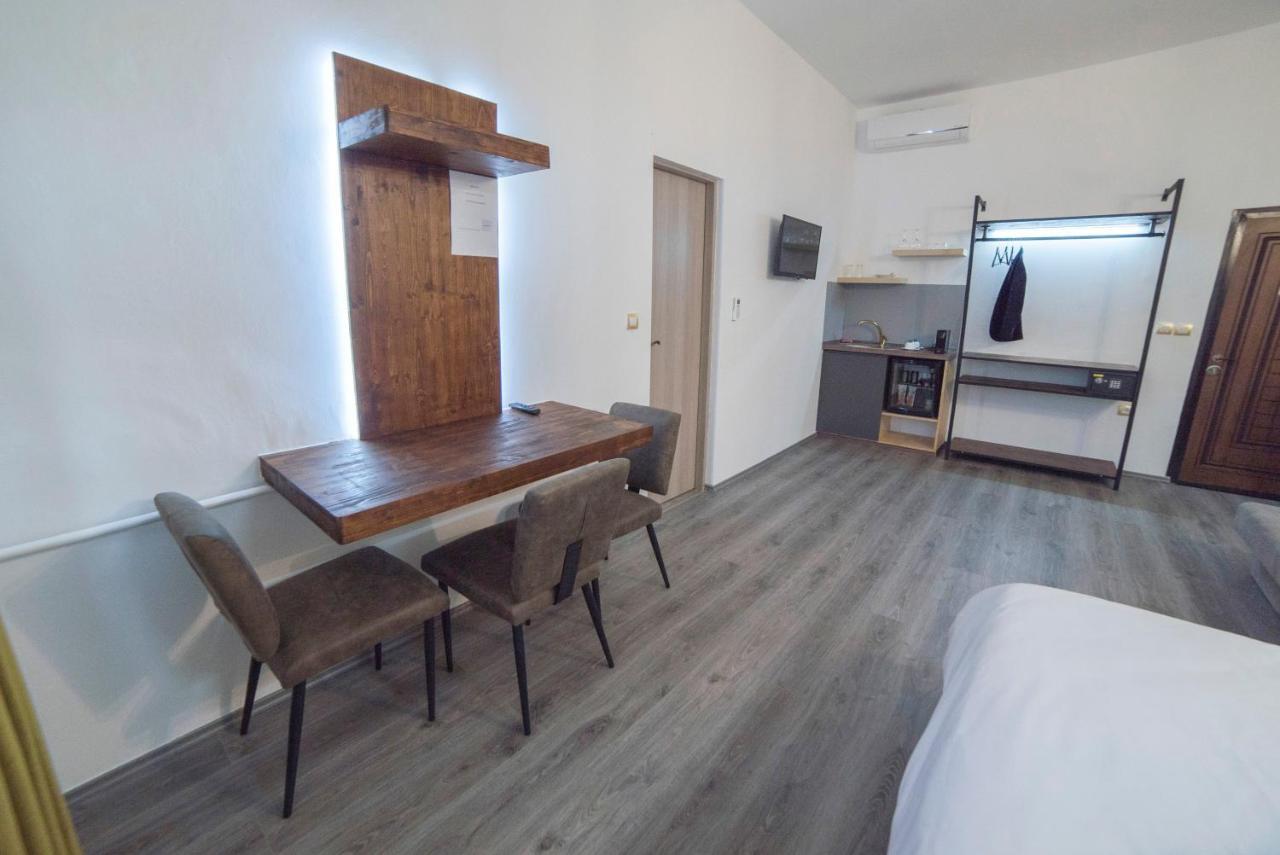 Maria Boutique Suits Budapešť Exteriér fotografie