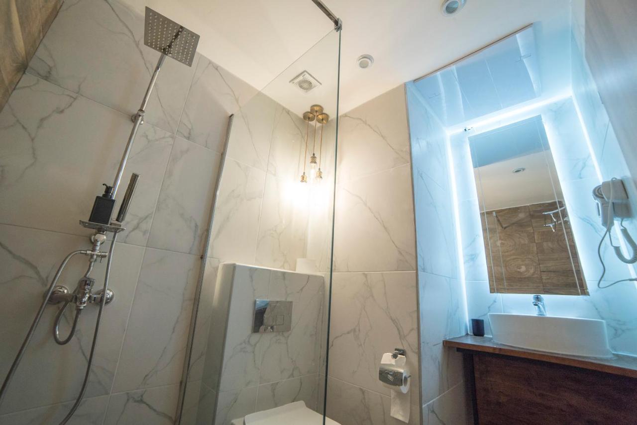 Maria Boutique Suits Budapešť Exteriér fotografie